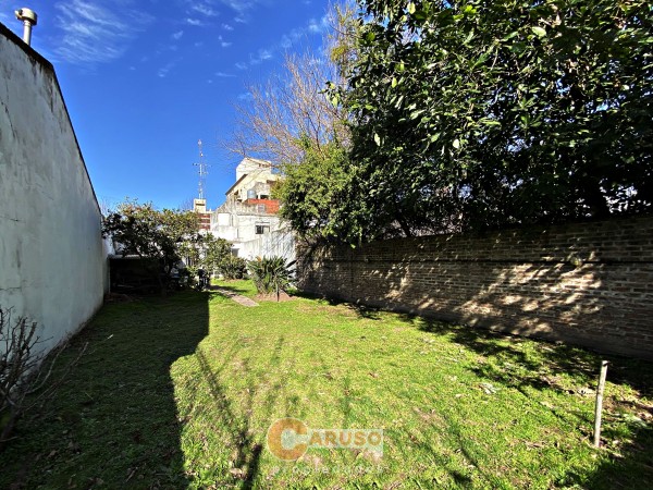 Casa clásica con 2 dormitorios en Moreno centro, ubicación ideal