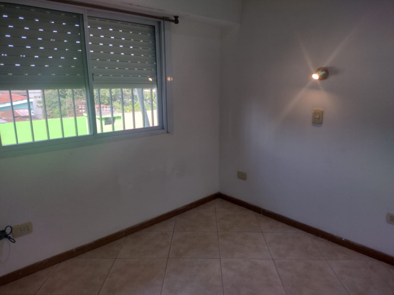 Duplex 3 ambientes en Paso del Rey, Moreno