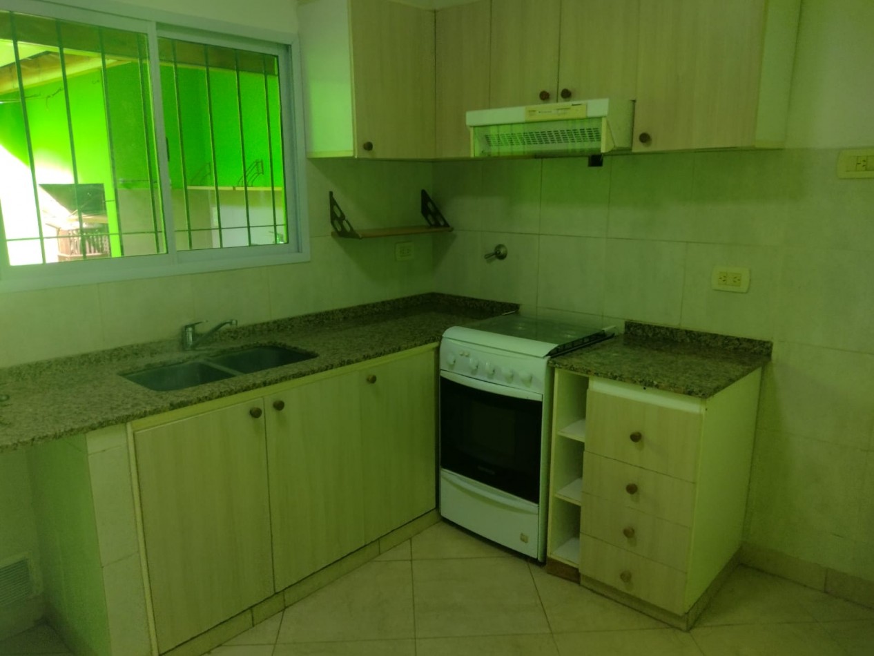 Duplex 3 ambientes en Paso del Rey, Moreno