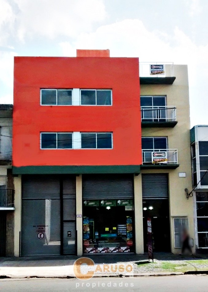 Departamento dos ambientes a una cuadra de la estacion Paso del Rey