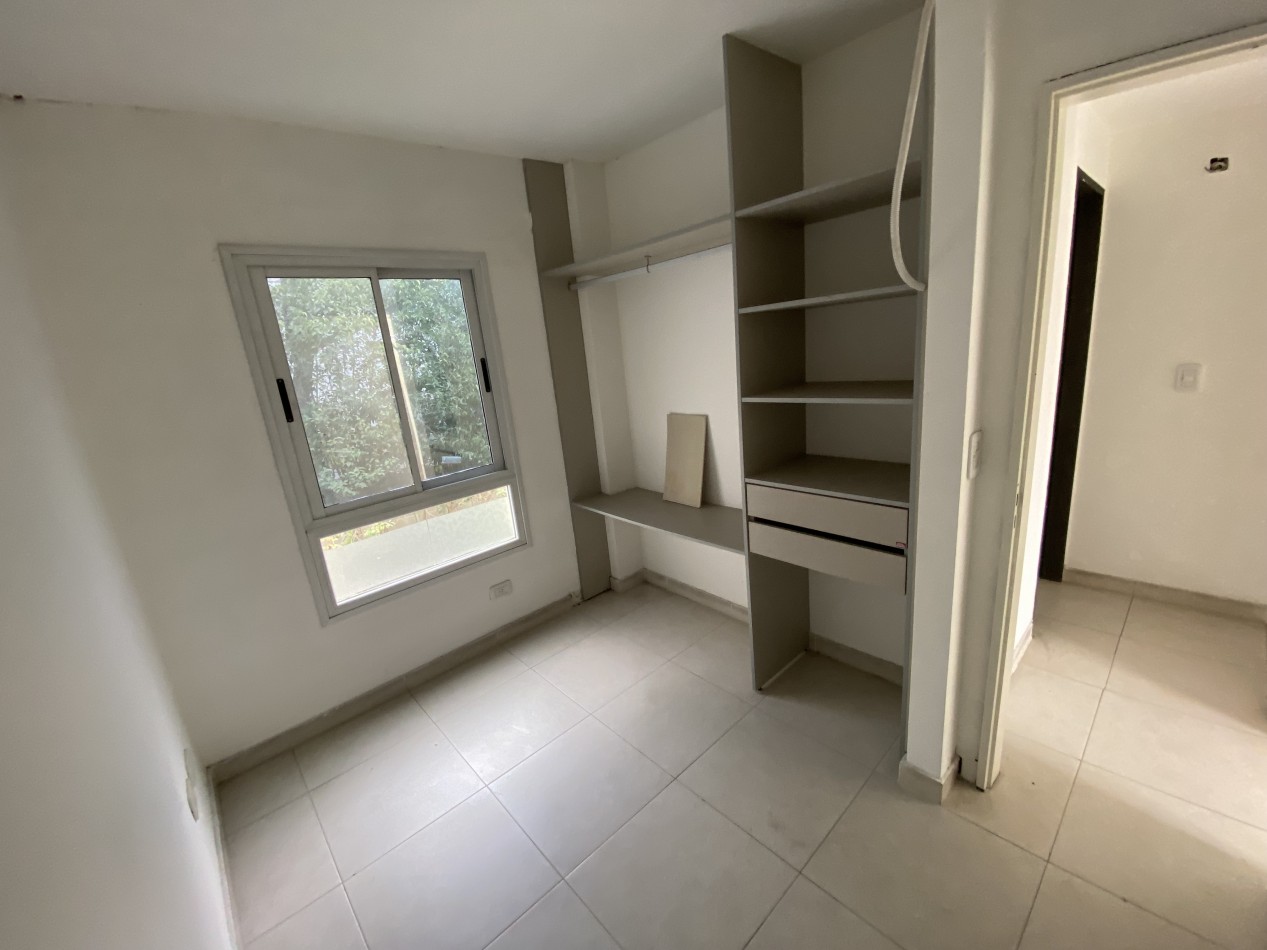 Duplex 2 habitaciones detras Universidad de Moreno