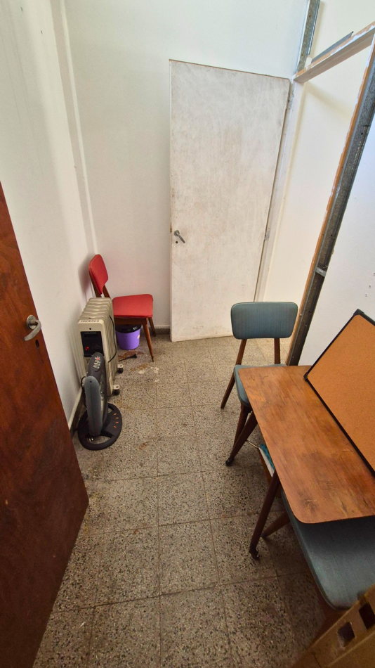 LOCAL - PASO DEL REY - 250 METROS DE ESTACION PASO DEL REY