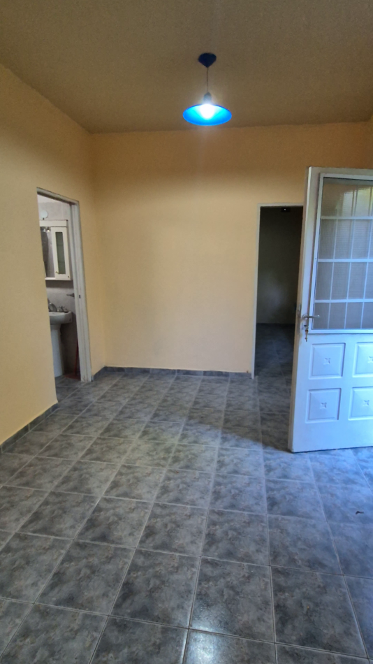 Departamento de 1 dormitorio y patio en el barrio La Quebrada