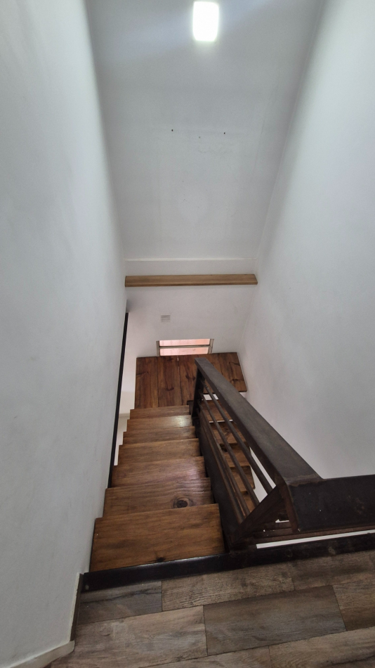 CASA DE DOS DORMITORIOS EN PASO DEL REY CENTRO