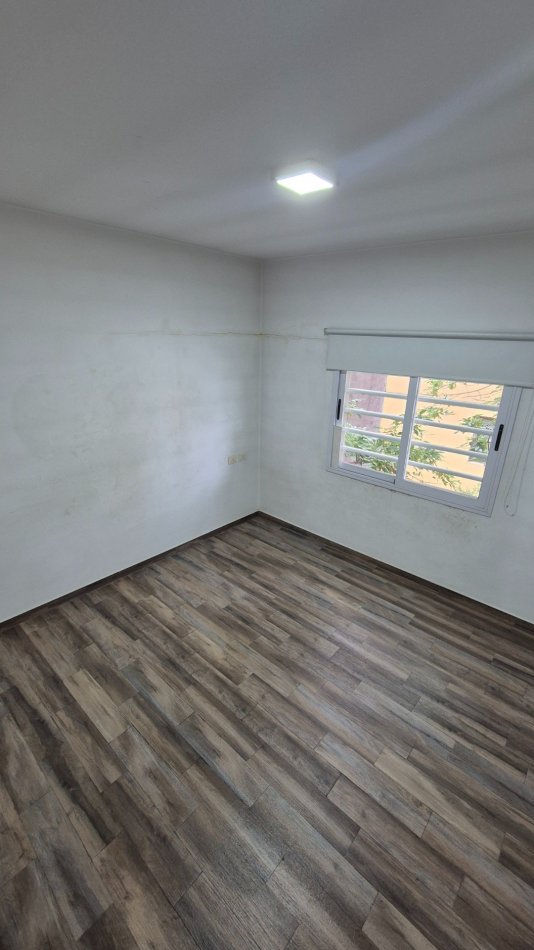 CASA DE DOS DORMITORIOS EN PASO DEL REY CENTRO