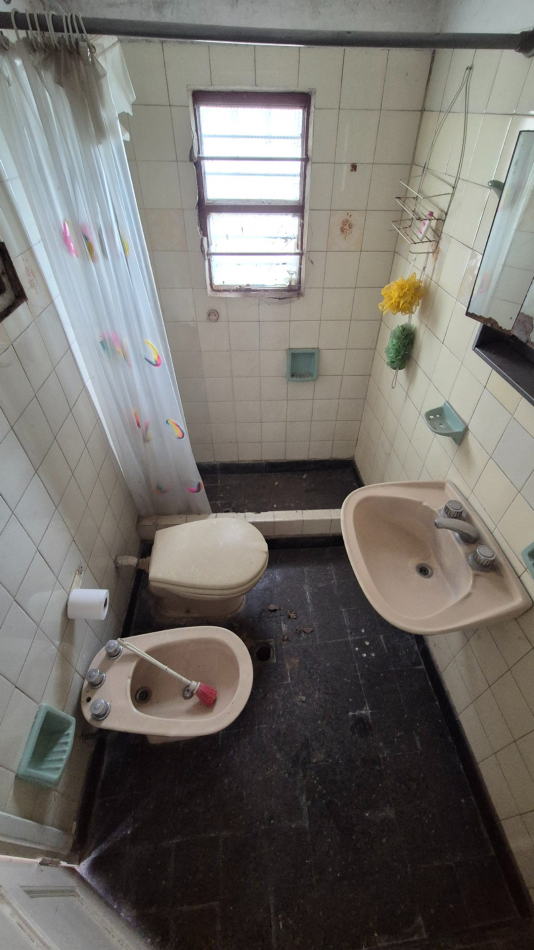 Oportunidad Inversores: Casa a Refaccionar sobre Lote de 10x30 | Barrio La Quebrada