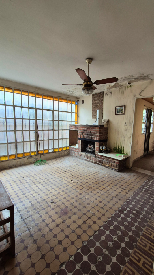 Oportunidad Inversores: Casa a Refaccionar sobre Lote de 10x30 | Barrio La Quebrada