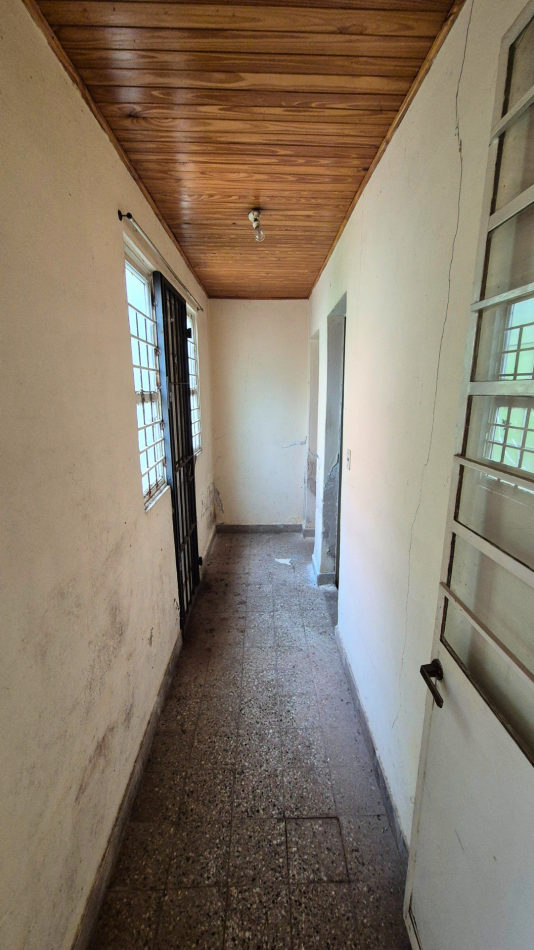 Oportunidad Inversores: Casa a Refaccionar sobre Lote de 10x30 | Barrio La Quebrada