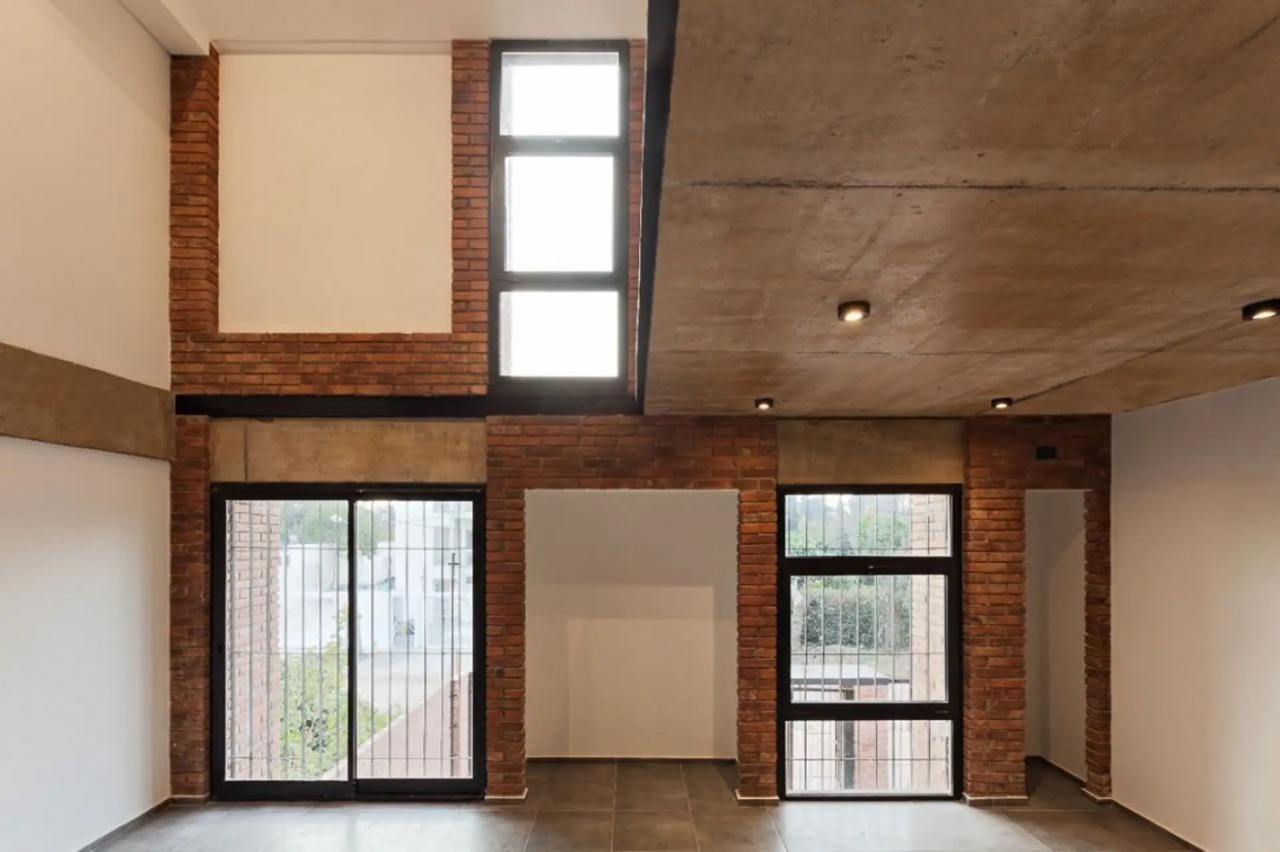 Deptos de Categoria en Moreno norte con facil salida a Acceso Oeste