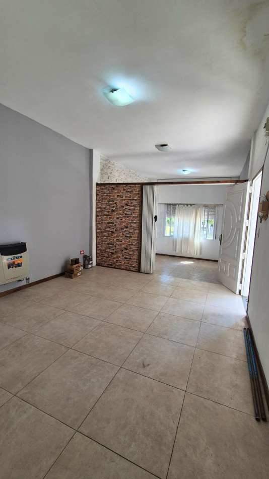 Casa 4 Ambientes | Quincho con Baño | Lote 10x35