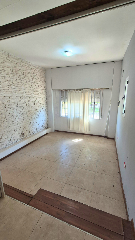 Casa 4 Ambientes | Quincho con Baño | Lote 10x35