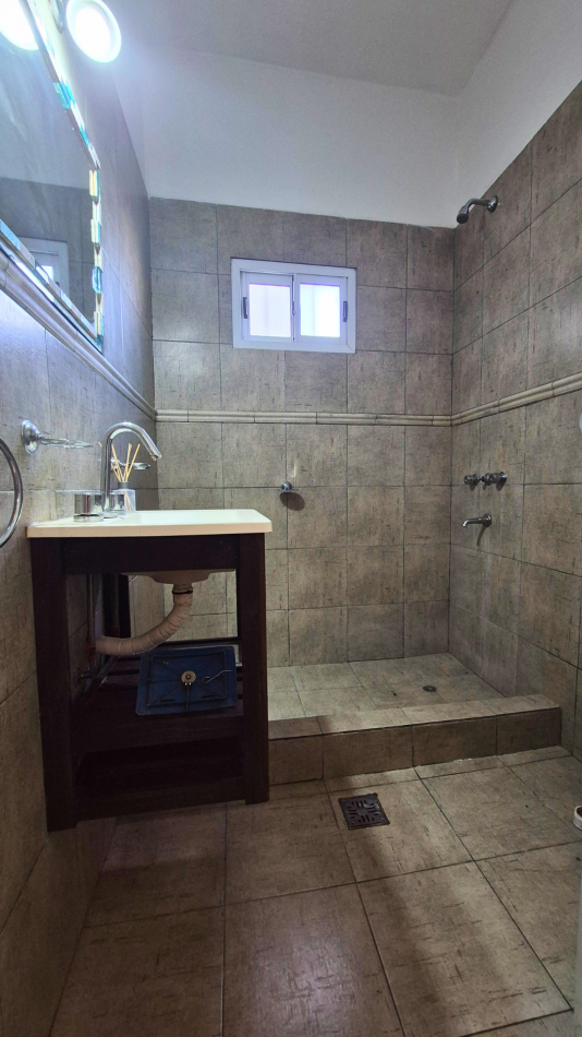 Casa 4 Ambientes | Quincho con Baño | Lote 10x35