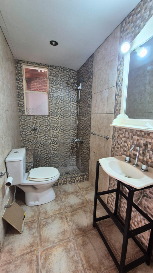 Casa 4 Ambientes | Quincho con Baño | Lote 10x35
