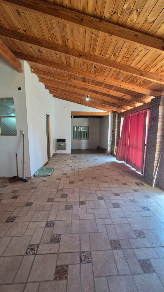 Casa 4 Ambientes | Quincho con Baño | Lote 10x35