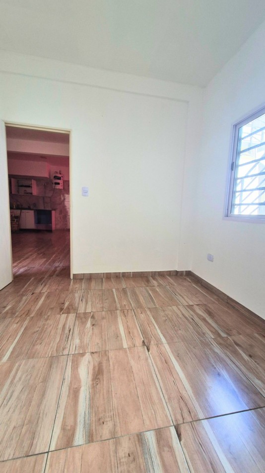 Departamento 3 Amb. Moreno Centro | Living Super Amplio | A pasos de la estacion