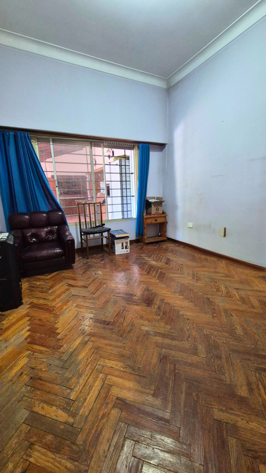 Casa en venta en Moreno Norte | 5 Ambientes y medio | Cochera Doble | Quincho