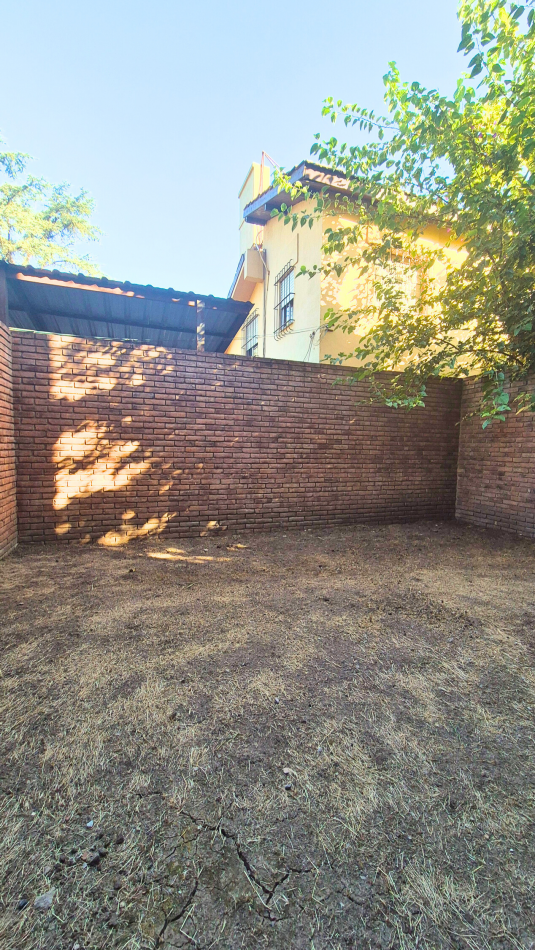 Alquiler de monoambiente con Patio en Moreno cerca de Acceso Oeste