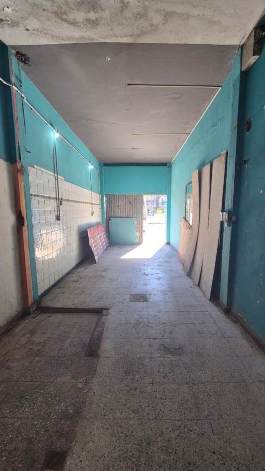 Alquiler local frente a la estacion de Paso Del Rey