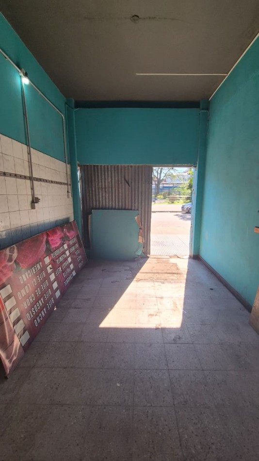 Alquiler local frente a la estacion de Paso Del Rey