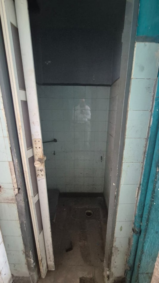 Alquiler local frente a la estacion de Paso Del Rey