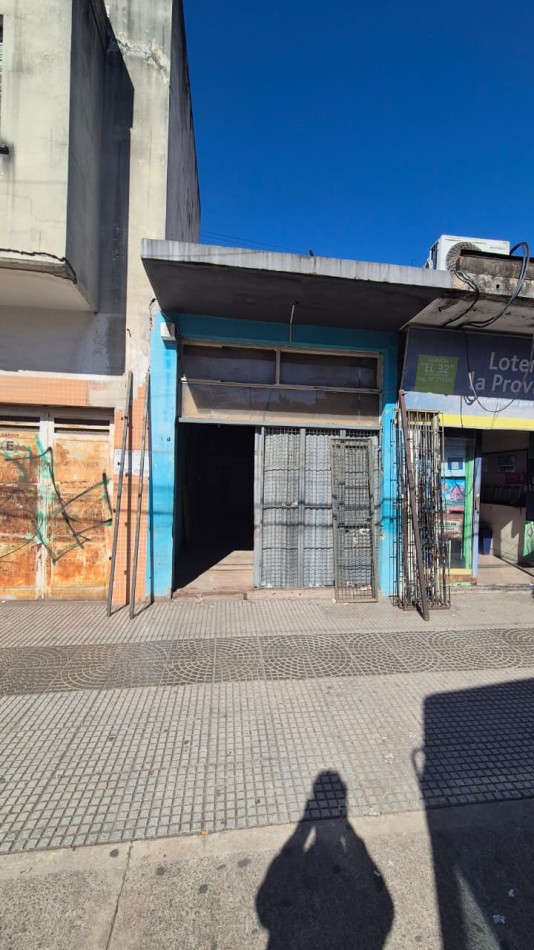 Alquiler local frente a la estacion de Paso Del Rey