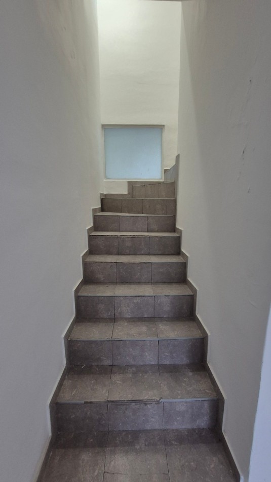 Alquiler Duplex 3 Ambientes con Cochera y Patio, sin expensas en Paso del Rey Centro
