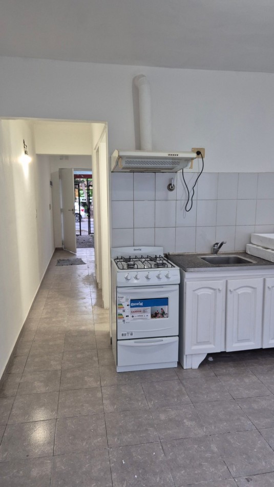 Alquiler Duplex 3 Ambientes con Cochera y Patio, sin expensas en Paso del Rey Centro