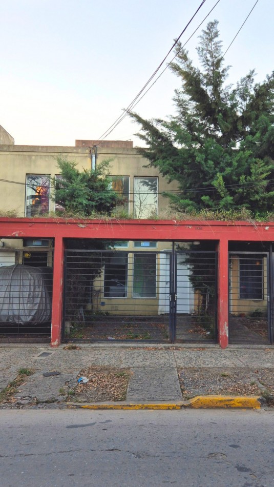 Alquiler Duplex 3 Ambientes con Cochera y Patio, sin expensas en Paso del Rey Centro
