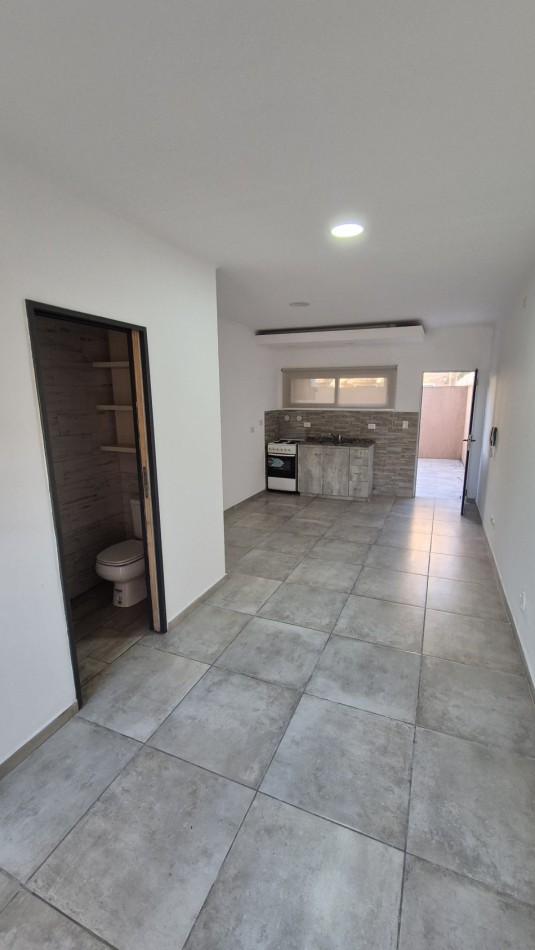 Duplex con 2 dormitorios en Paso del Rey centro