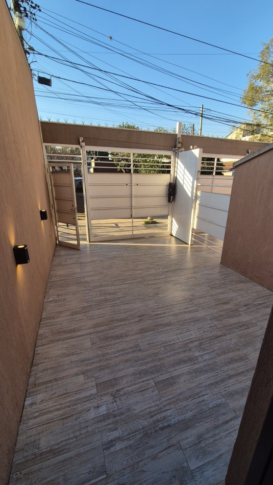 Duplex con 2 dormitorios en Paso del Rey centro