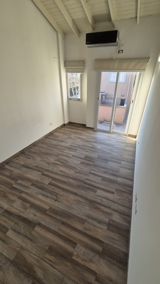 Duplex con 2 dormitorios en Paso del Rey centro