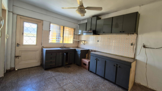 Departamento de 2 dormitorios y terraza en Paso del Rey CENTRO.