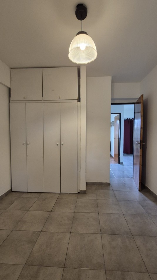 Alquiler de departamento en Villa Zapiola | 3 Ambientes con cochera | A 300m Puente Gnecco - Acceso Oeste