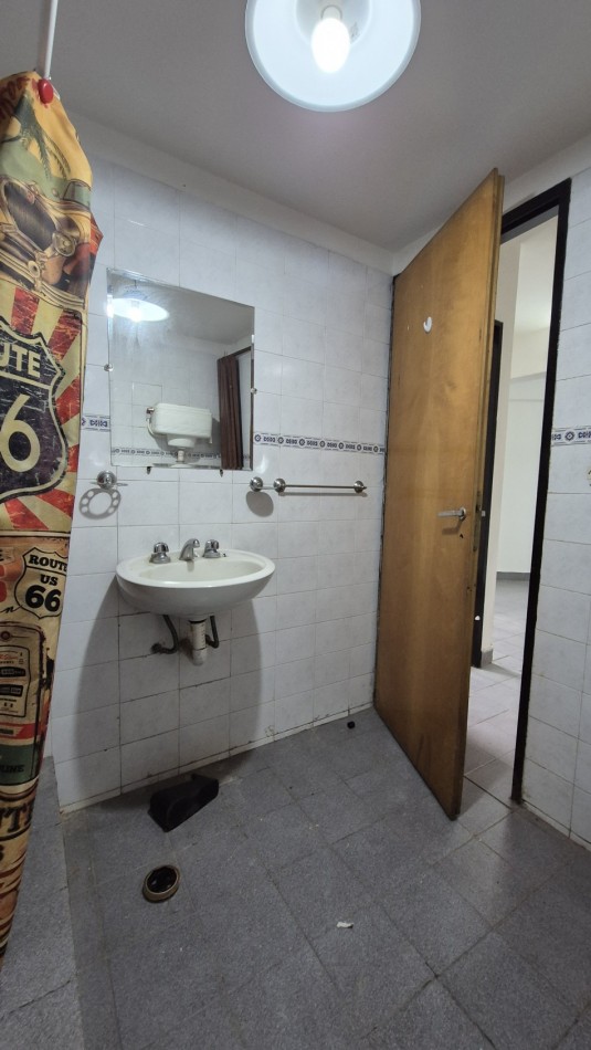 Alquiler de departamento en Villa Zapiola | 3 Ambientes con cochera | A 300m Puente Gnecco - Acceso Oeste