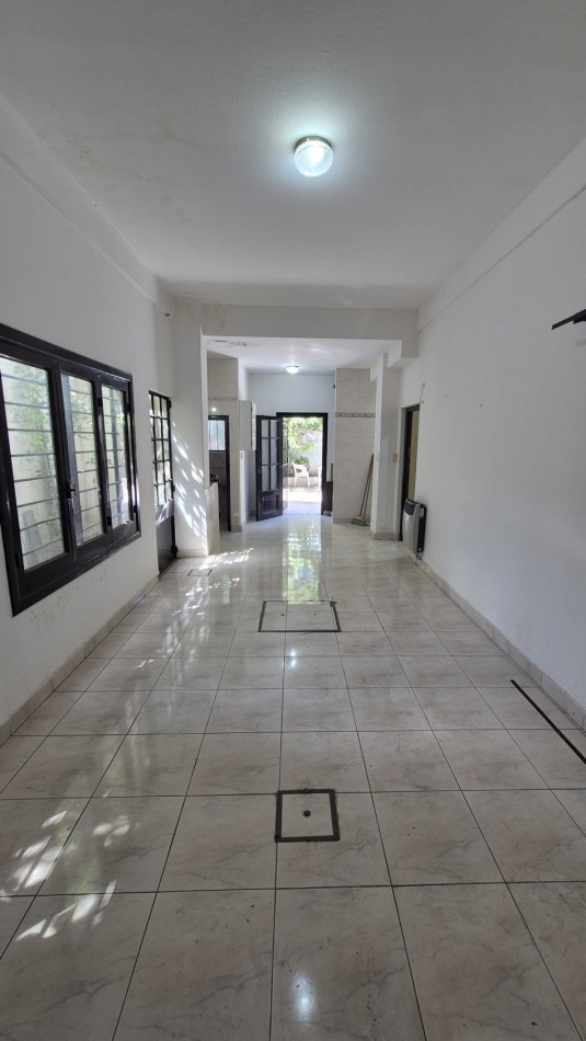 Casa en venta en Moreno Norte | 5 Ambientes y medio | Cochera Doble | Quincho