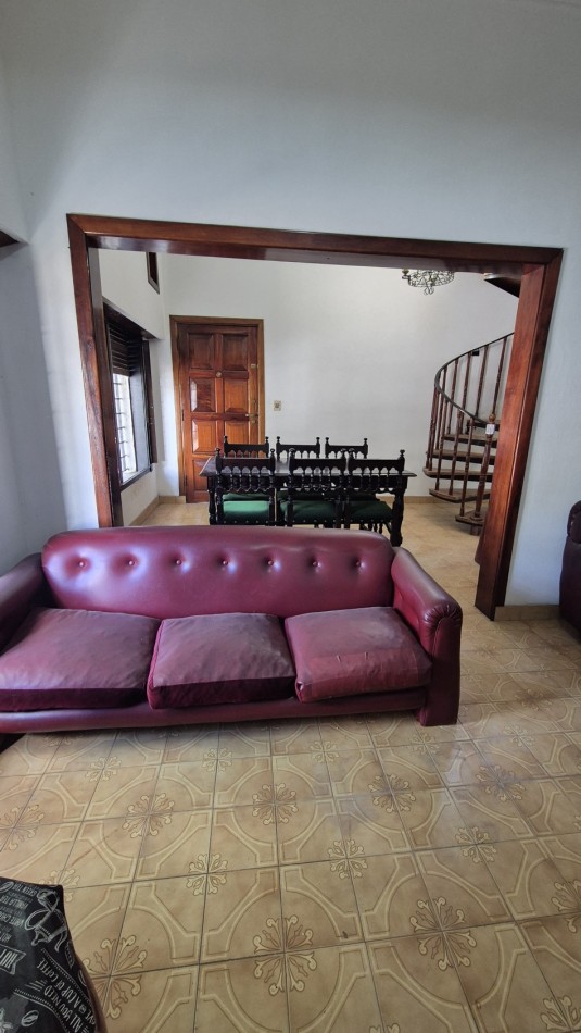 Casa en venta en Moreno Norte | 5 Ambientes y medio | Cochera Doble | Quincho