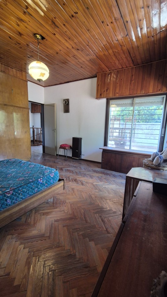 Casa en venta en Moreno Norte | 5 Ambientes y medio | Cochera Doble | Quincho