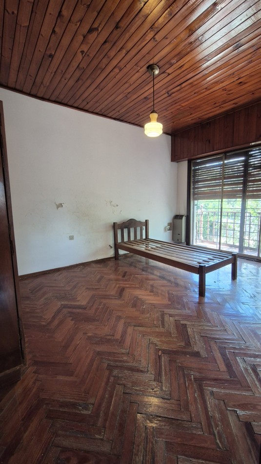 Casa en venta en Moreno Norte | 5 Ambientes y medio | Cochera Doble | Quincho