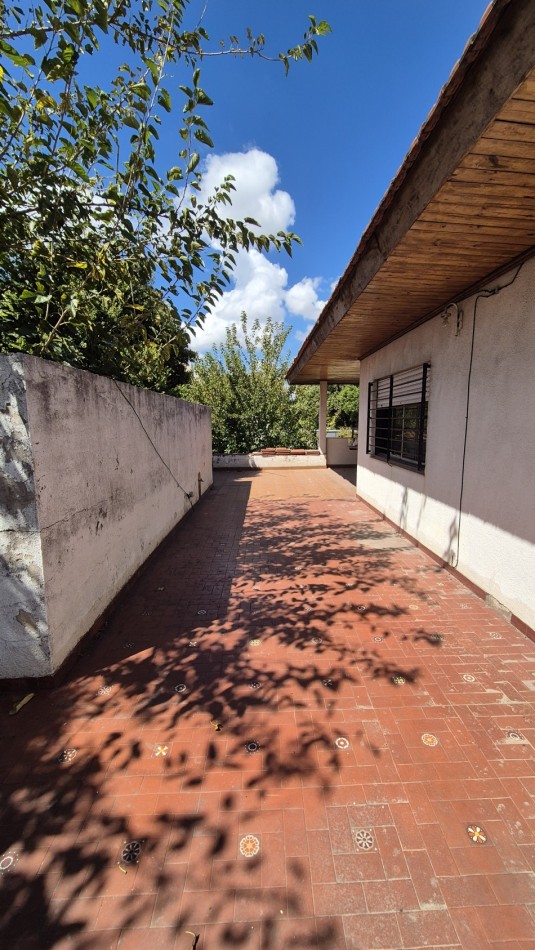 Casa en venta en Moreno Norte | 5 Ambientes y medio | Cochera Doble | Quincho
