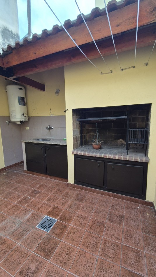 Duplex 3 ambientes en Paso del Rey, Moreno