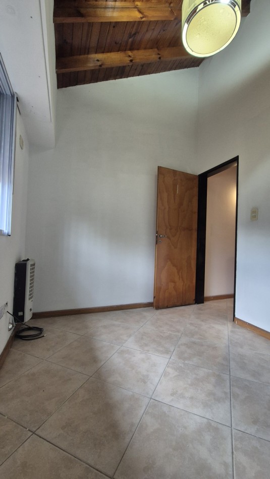 Duplex 3 ambientes en Paso del Rey, Moreno