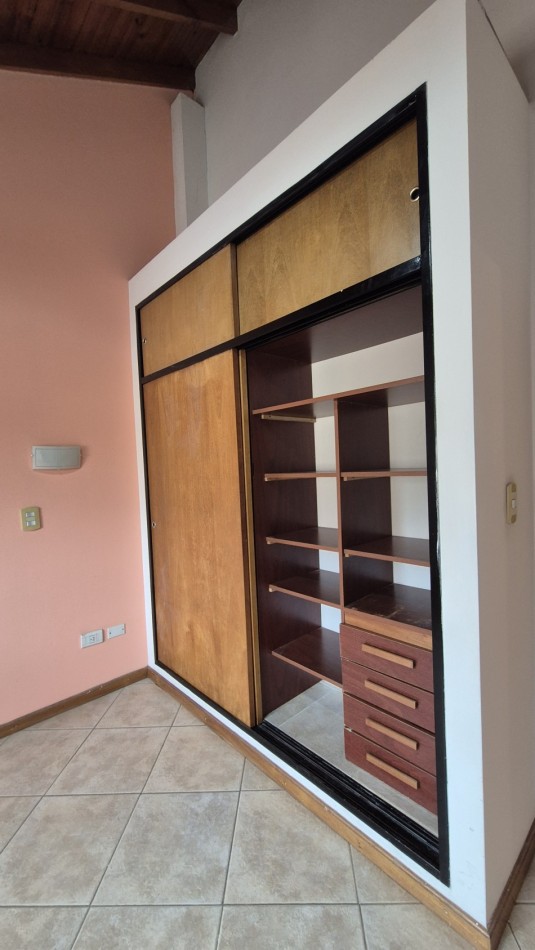 Duplex 3 ambientes en Paso del Rey, Moreno