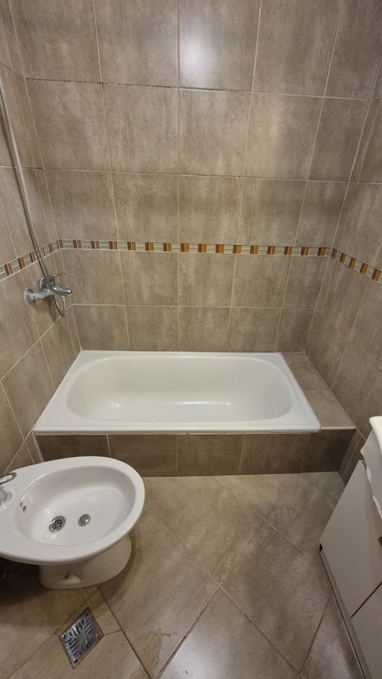 Duplex 3 ambientes en Paso del Rey, Moreno