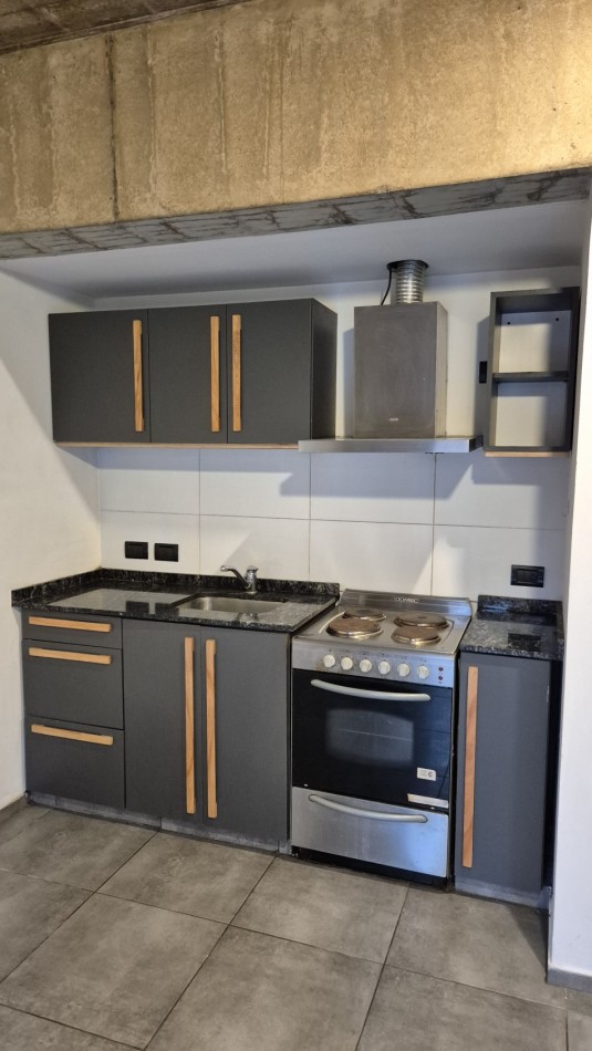 Alquiler de monoambiente con Patio en Moreno cerca de Acceso Oeste