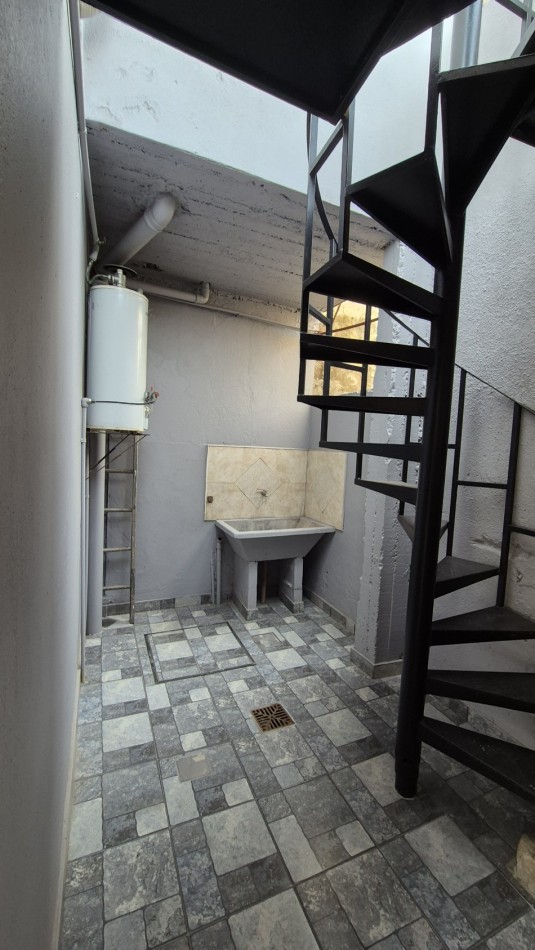 ALQUILER DEPARTAMENTO 2 AMBIENTES EN CENTRO DEL BARRIO LA QUEBRADA 