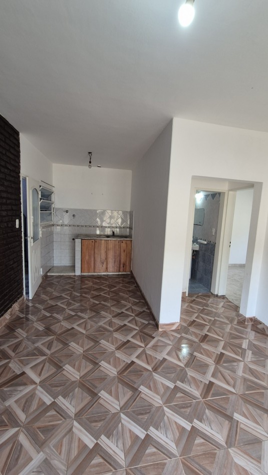 ALQUILER DEPARTAMENTO 2 AMBIENTES EN CENTRO DEL BARRIO LA QUEBRADA 