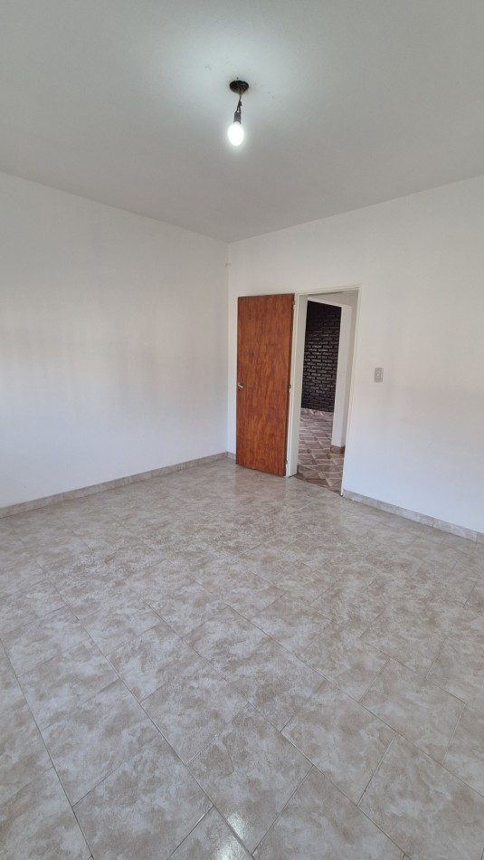 ALQUILER DEPARTAMENTO 2 AMBIENTES EN CENTRO DEL BARRIO LA QUEBRADA 