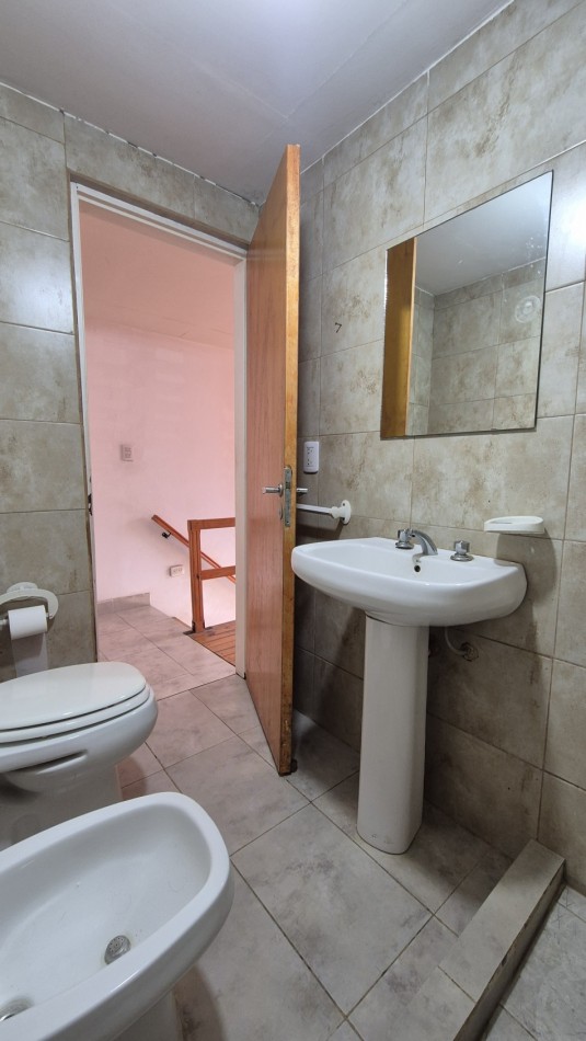 Alquiler Depto 2 Ambientes |  Cochera | La Reja Centro  |  Sin expensas. 