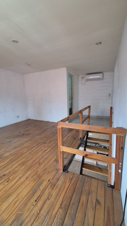 Alquiler Depto 2 Ambientes |  Cochera | La Reja Centro  |  Sin expensas. 