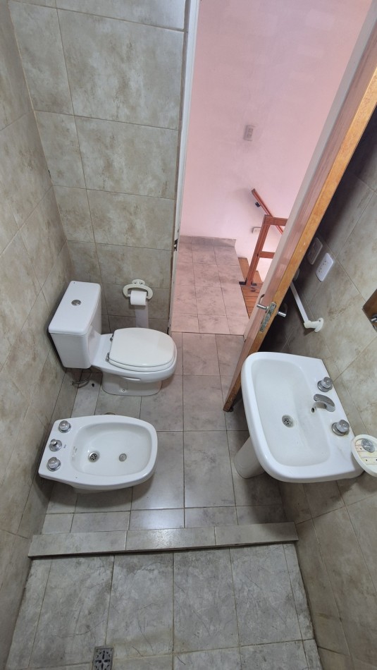 Alquiler Depto 2 Ambientes |  Cochera | La Reja Centro  |  Sin expensas. 